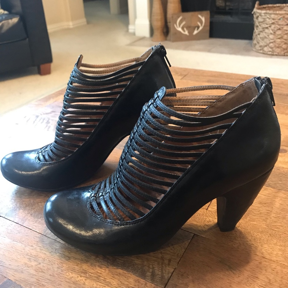 Miz Mooz black Bootie